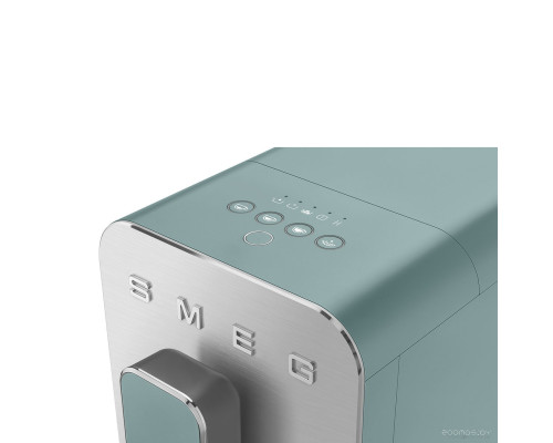 Кофемашина Smeg BCC02EGMEU