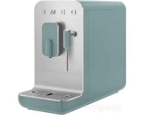 Кофемашина Smeg BCC02EGMEU
