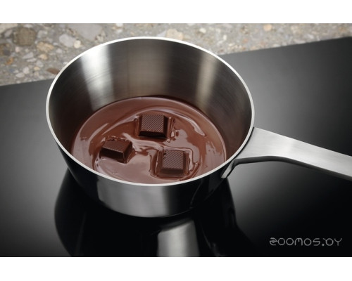 Варочная панель Electrolux EIP8146