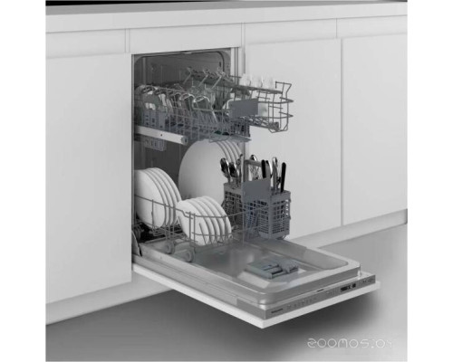Посудомоечная машина Hotpoint-Ariston HIS 1D67