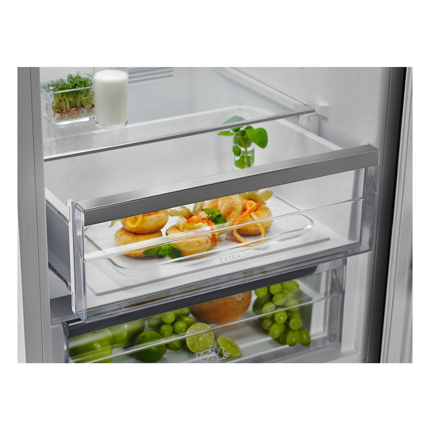 Холодильник Electrolux LNT7ME36X3