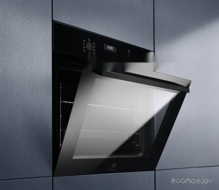 Духовой шкаф Electrolux SteamBake PRO 600 KODEC70BZ