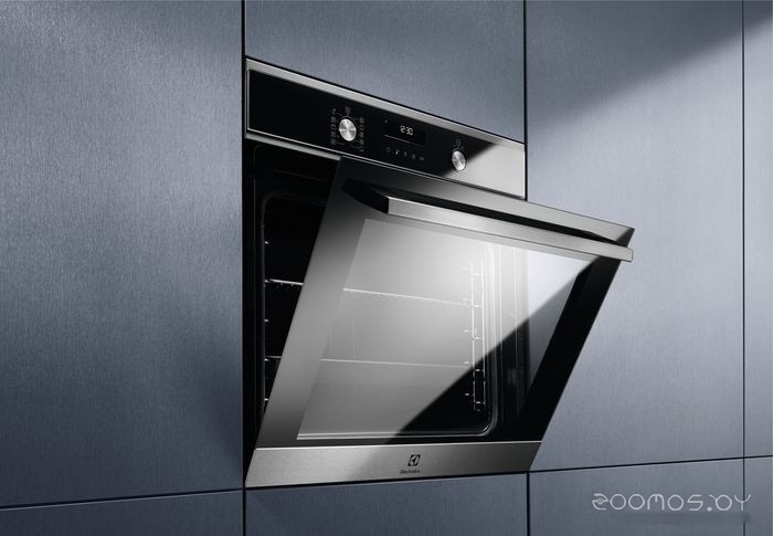 Духовой шкаф Electrolux SteamBake 600 EOD6P77WX
